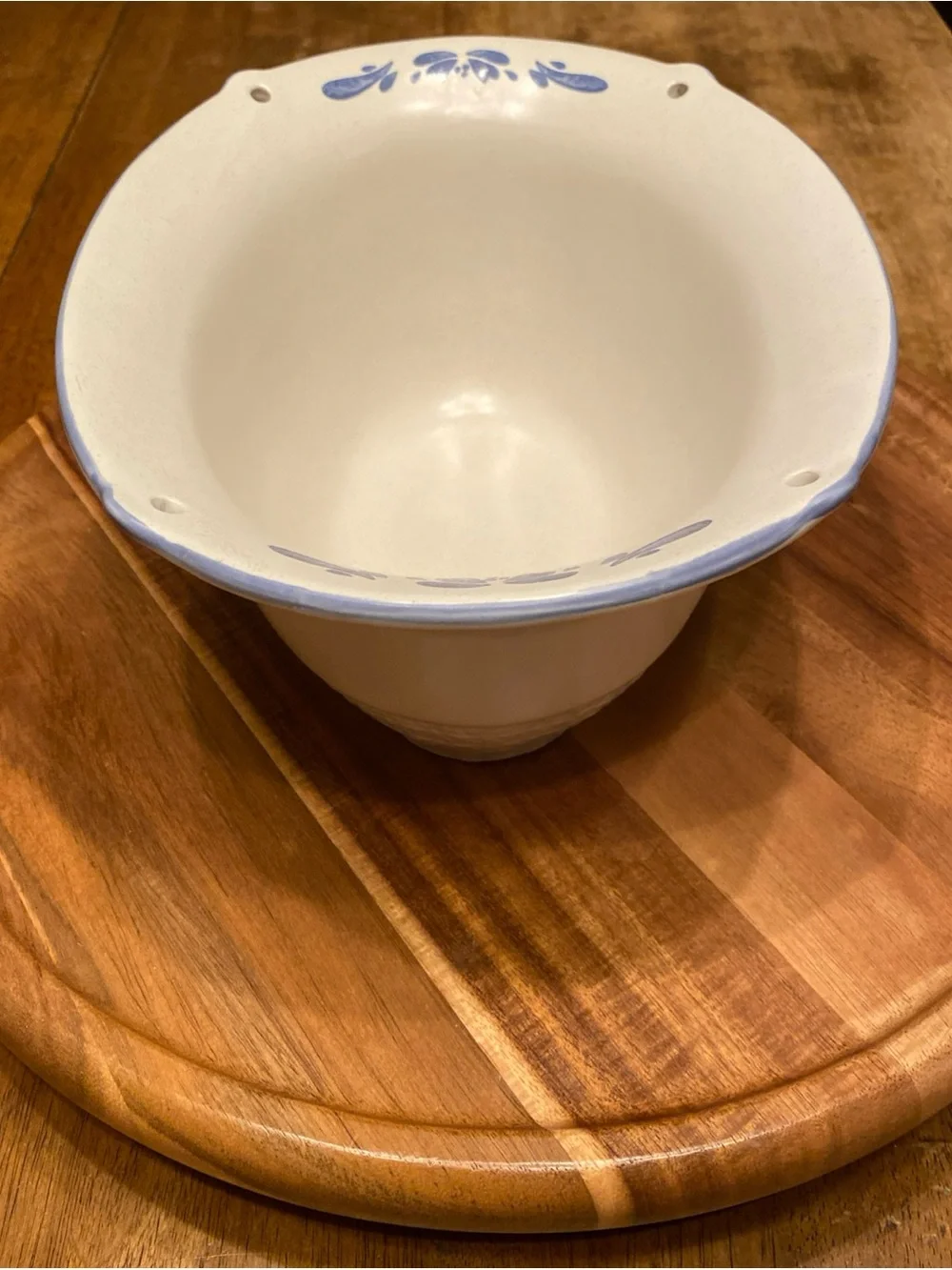 RARE Vintage Pfaltzgraff Yorktowne Large Oval Serving Bowl, 1.5 Qt 10”x8”x5”